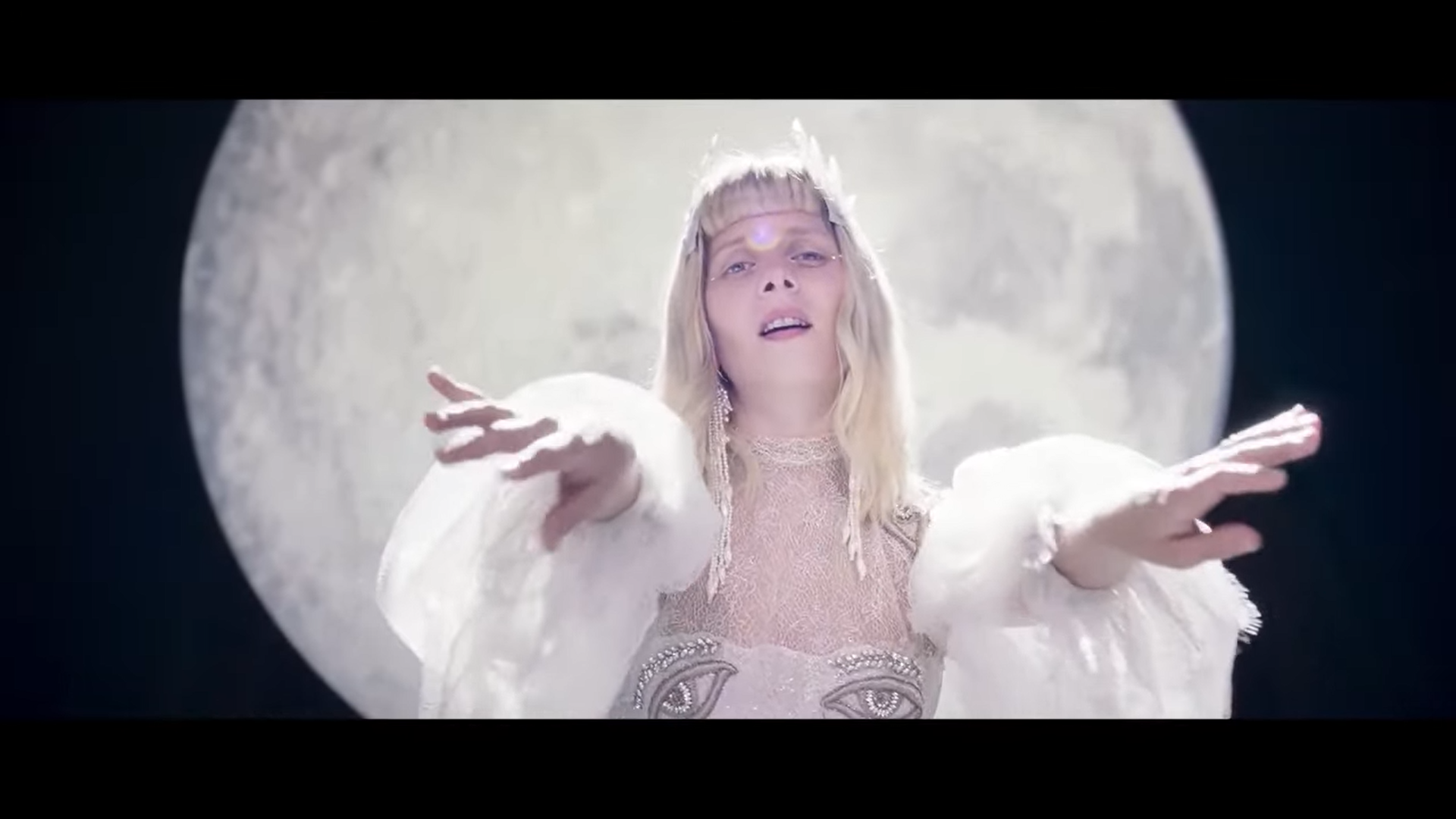 Kolaborasi Epik AURORA dan Genshin Impact: Suara Mistis di Wilayah Nod-Krai