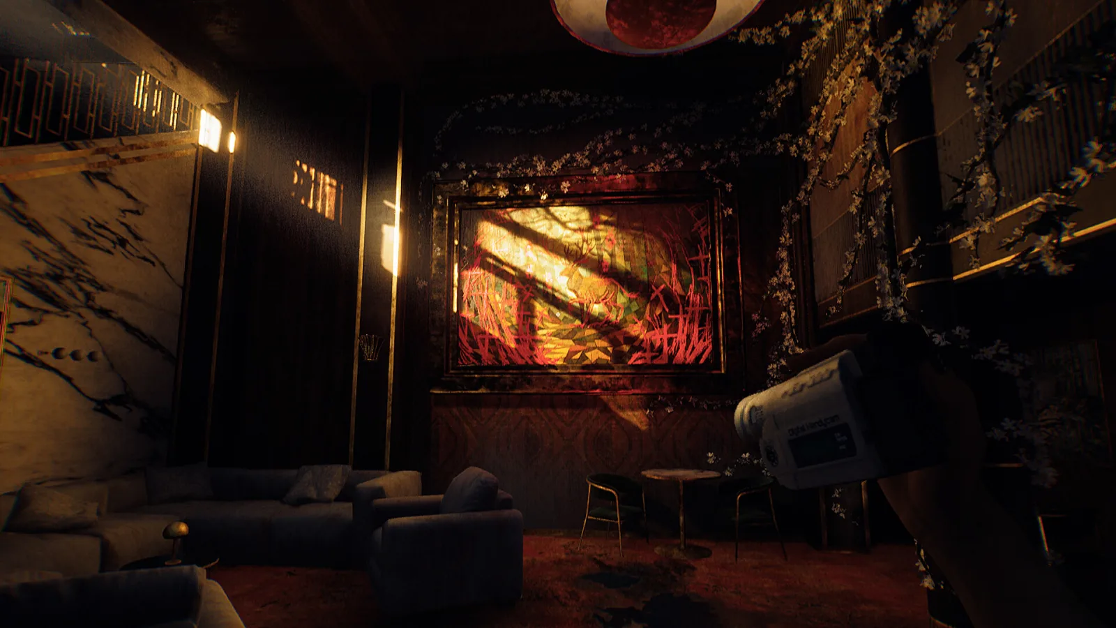 Deretan screenshot Curse of the Crimson Stag yang memperlihatkan Whiteroot Hotel, area sekitar hotel, suasana investigasi, dan atmosfer folk horror yang penuh misteri - gambar 1