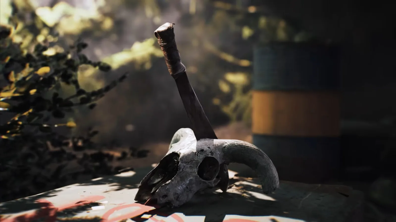Deretan screenshot Curse of the Crimson Stag yang memperlihatkan Whiteroot Hotel, area sekitar hotel, suasana investigasi, dan atmosfer folk horror yang penuh misteri - gambar 13